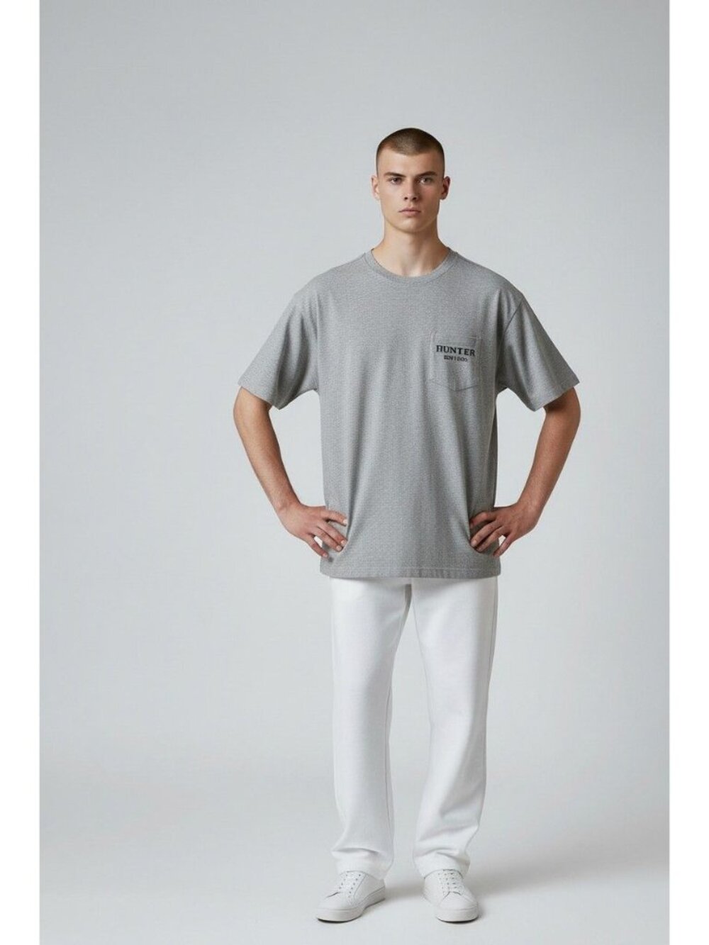 Hunter Grey Crewneck T‑Shirt Pocket Logo Men’s Large Lightweight New with Tag
